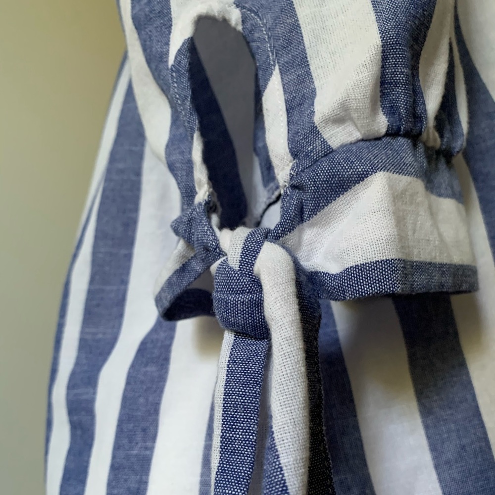 Off the Shoulder Blue and White Blouse - Picture 5 of 6